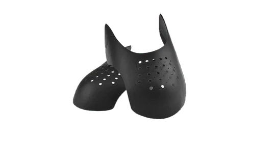 SNEAKER SHIELD